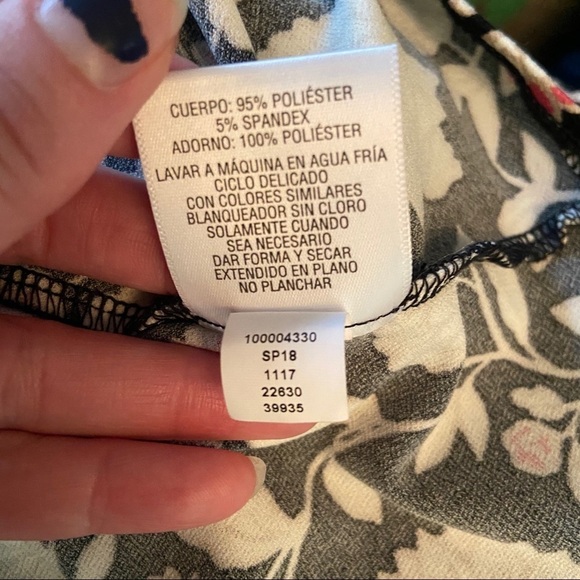 Charter club‎  floral blouse - Picture 8 of 8